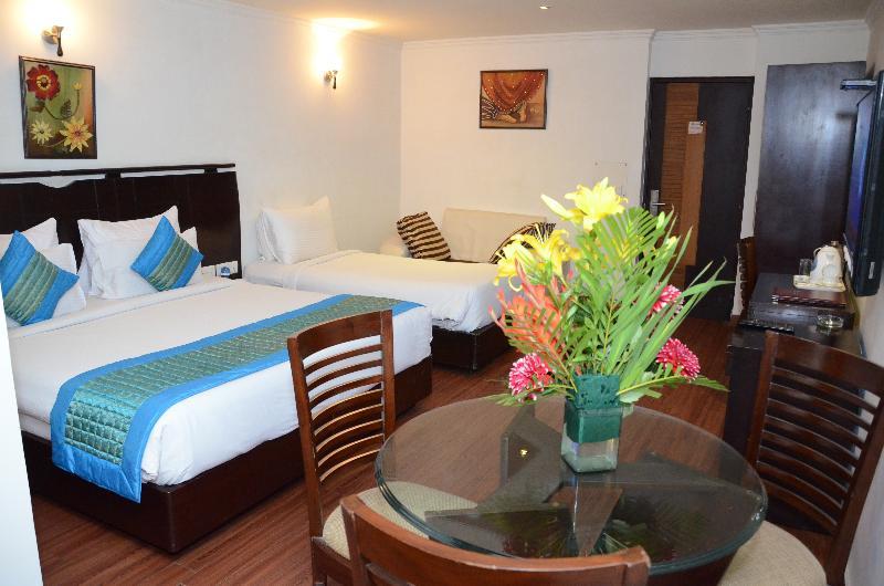 Airport Hotel Grand By Fantasia New Delhi Exterior photo